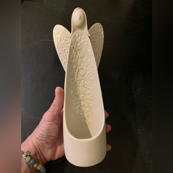 PARTYLITE | Serenity Angel Tealight or Votive Holder - Picture 2 of 7